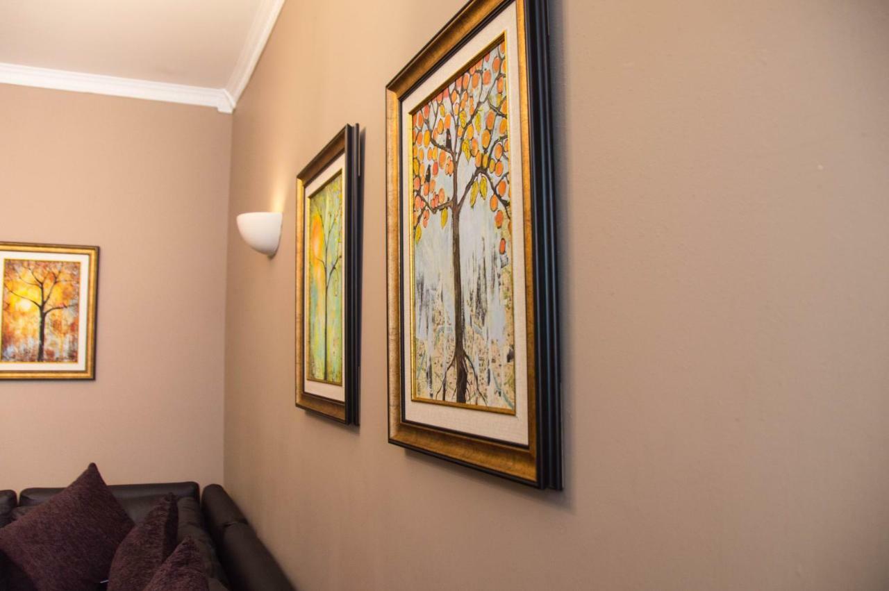 Montgomery Apartments - Crighton Edinburgh Ngoại thất bức ảnh