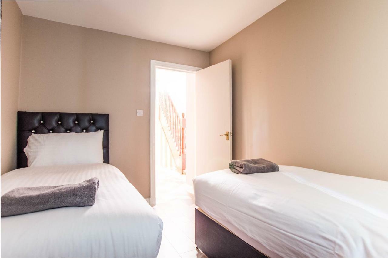 Montgomery Apartments - Crighton Edinburgh Ngoại thất bức ảnh