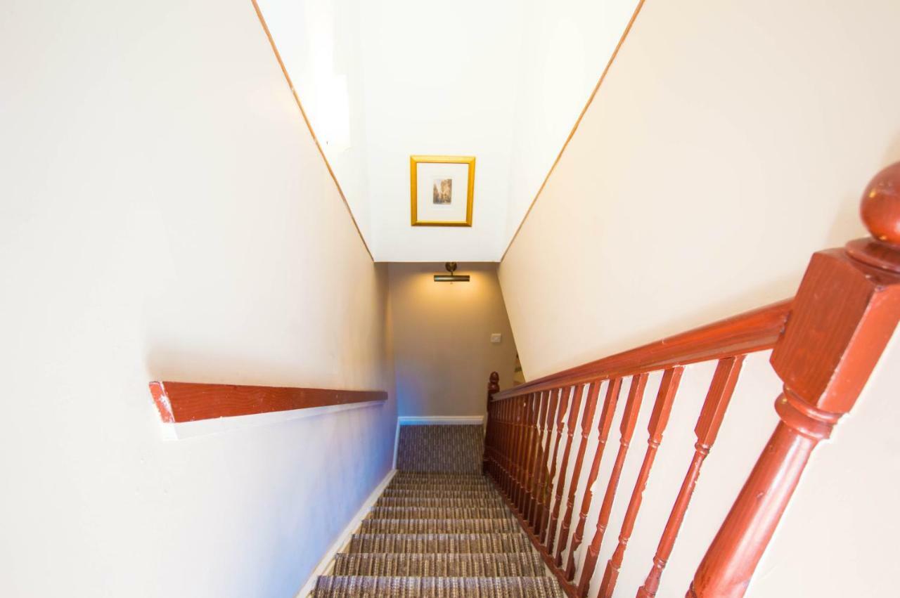 Montgomery Apartments - Crighton Edinburgh Ngoại thất bức ảnh